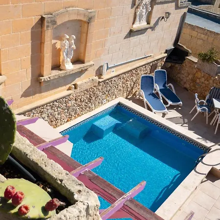 Gozitan Farmhouse With Pool - Pp 1 - Happy Il-Wilġa